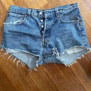 Levi denim shorts 501